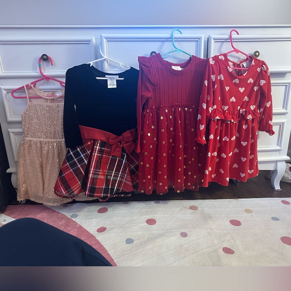 SOLD!   Party ready 3t all for $25